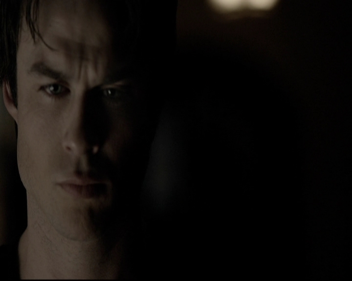 VampireDiariesWorld-dot-org_5x19ManOnFire2106.jpg