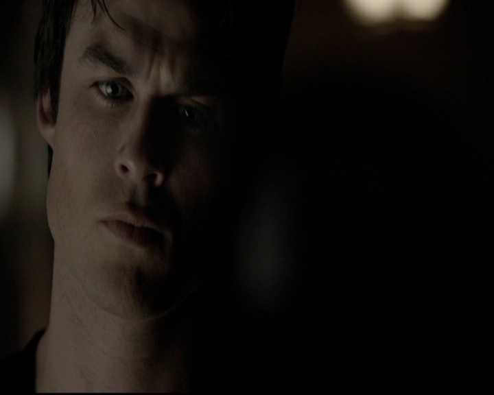 VampireDiariesWorld-dot-org_5x19ManOnFire2107.jpg