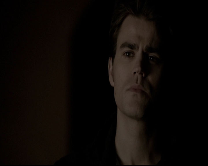 VampireDiariesWorld-dot-org_5x19ManOnFire2113.jpg