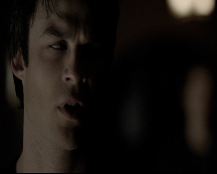 VampireDiariesWorld-dot-org_5x19ManOnFire2114.jpg