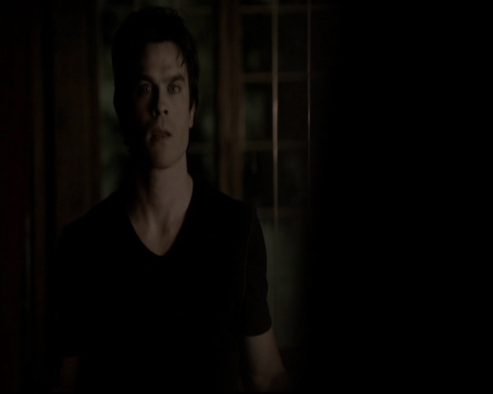 VampireDiariesWorld-dot-org_5x19ManOnFire2118.jpg