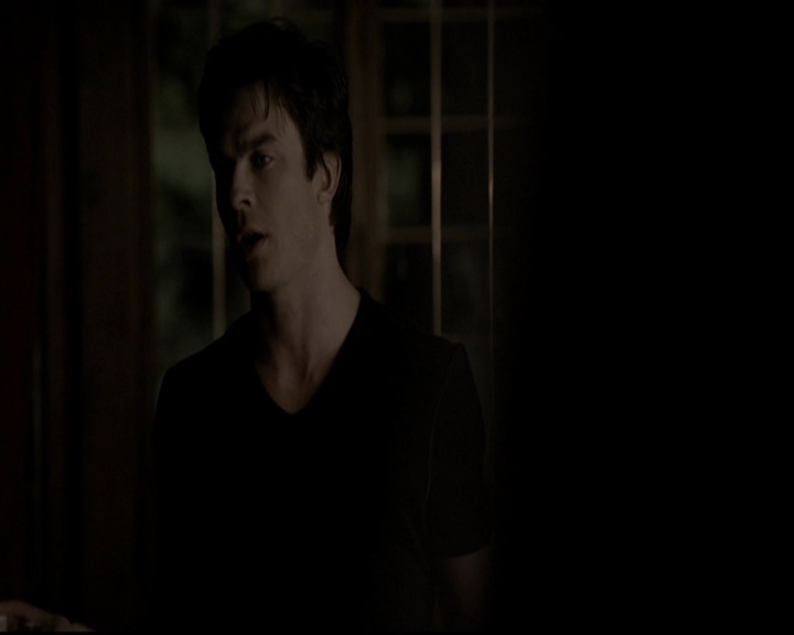 VampireDiariesWorld-dot-org_5x19ManOnFire2119.jpg