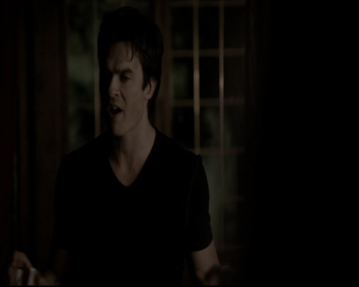 VampireDiariesWorld-dot-org_5x19ManOnFire2121.jpg