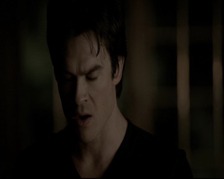 VampireDiariesWorld-dot-org_5x19ManOnFire2134.jpg