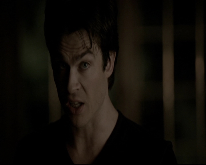 VampireDiariesWorld-dot-org_5x19ManOnFire2136.jpg