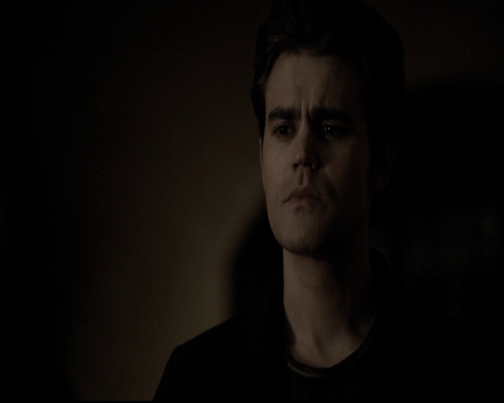 VampireDiariesWorld-dot-org_5x19ManOnFire2138.jpg