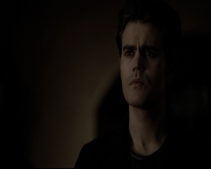 VampireDiariesWorld-dot-org_5x19ManOnFire2139.jpg