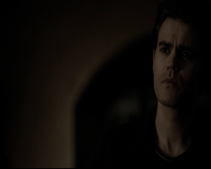 VampireDiariesWorld-dot-org_5x19ManOnFire2140.jpg