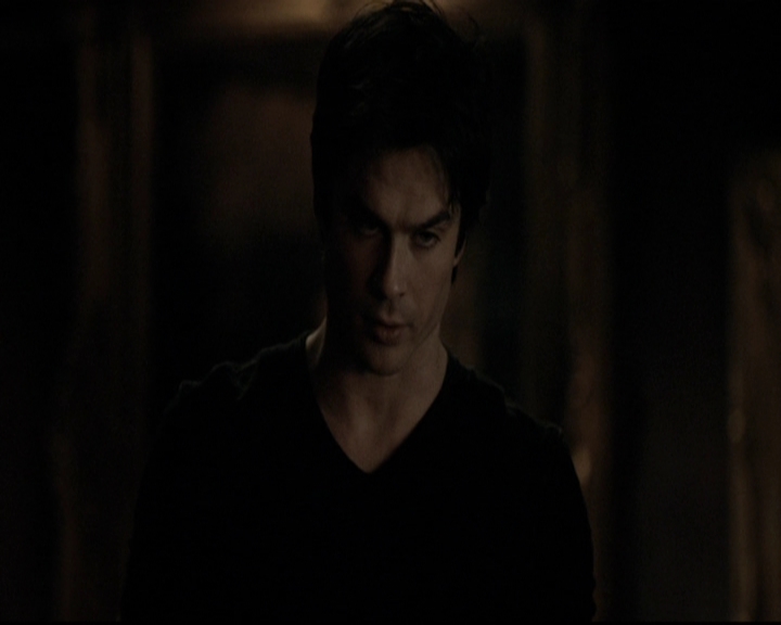 VampireDiariesWorld-dot-org_5x19ManOnFire2148.jpg