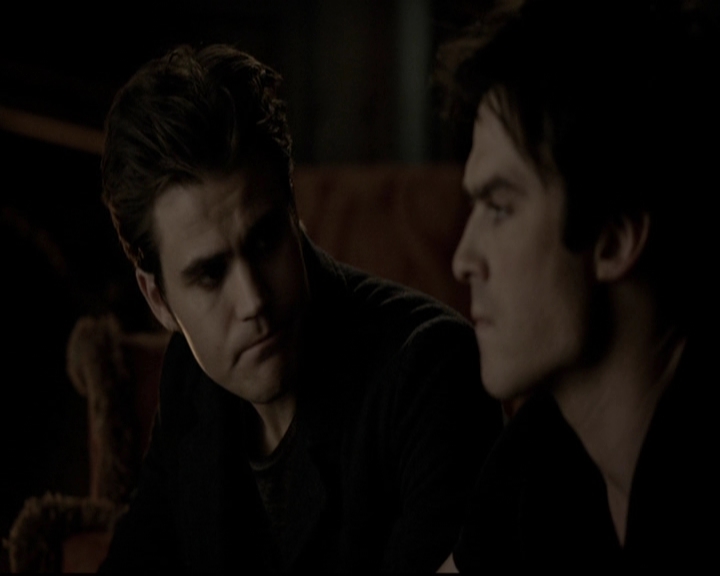 VampireDiariesWorld-dot-org_5x19ManOnFire2169.jpg