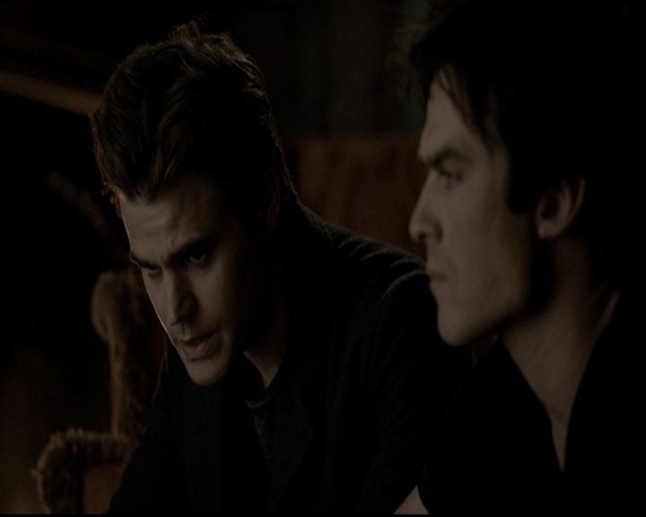 VampireDiariesWorld-dot-org_5x19ManOnFire2171.jpg