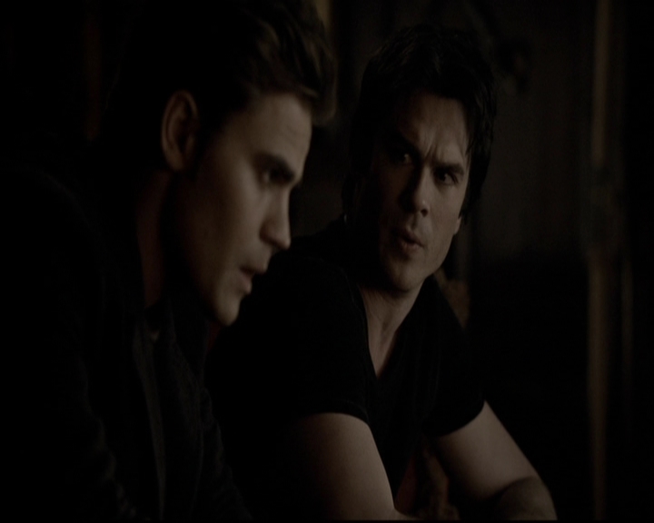 VampireDiariesWorld-dot-org_5x19ManOnFire2175.jpg