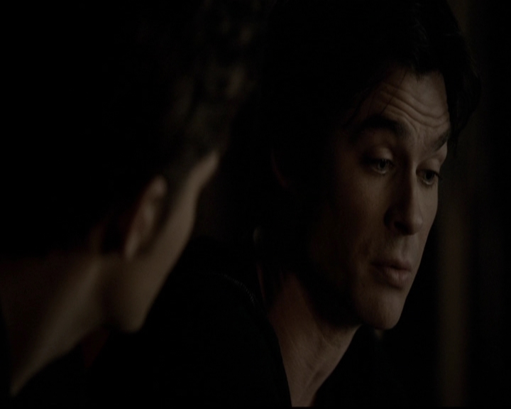 VampireDiariesWorld-dot-org_5x19ManOnFire2187.jpg