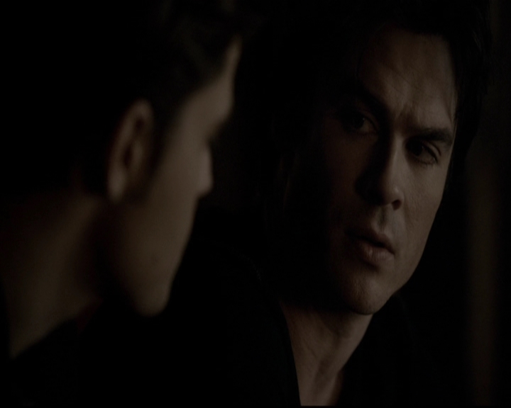 VampireDiariesWorld-dot-org_5x19ManOnFire2216.jpg