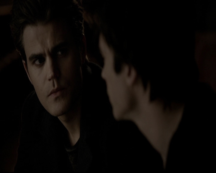 VampireDiariesWorld-dot-org_5x19ManOnFire2217.jpg