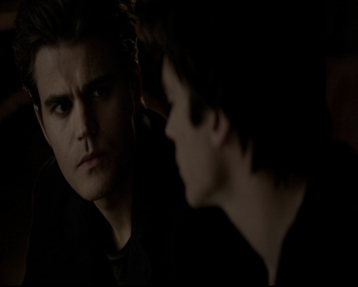 VampireDiariesWorld-dot-org_5x19ManOnFire2218.jpg