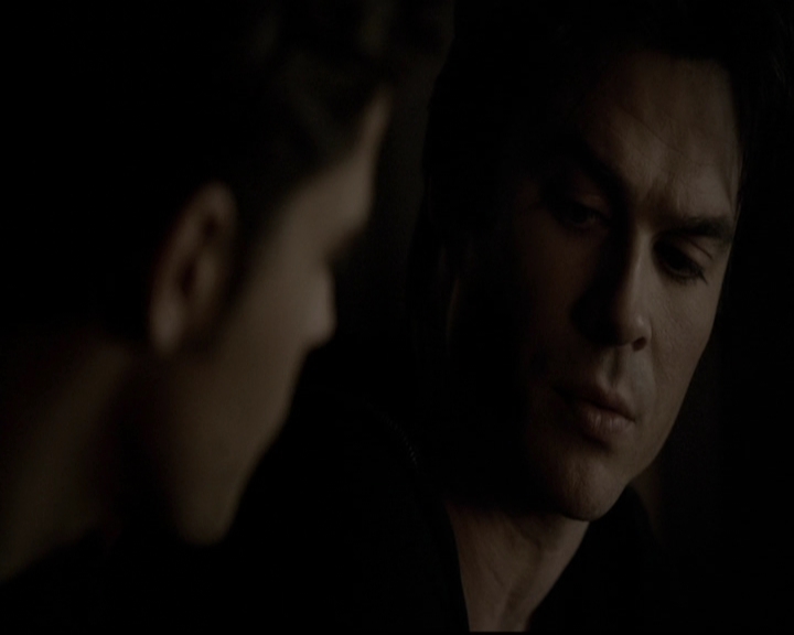 VampireDiariesWorld-dot-org_5x19ManOnFire2219.jpg