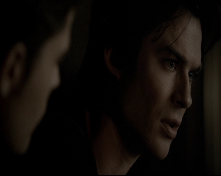 VampireDiariesWorld-dot-org_5x19ManOnFire2223.jpg