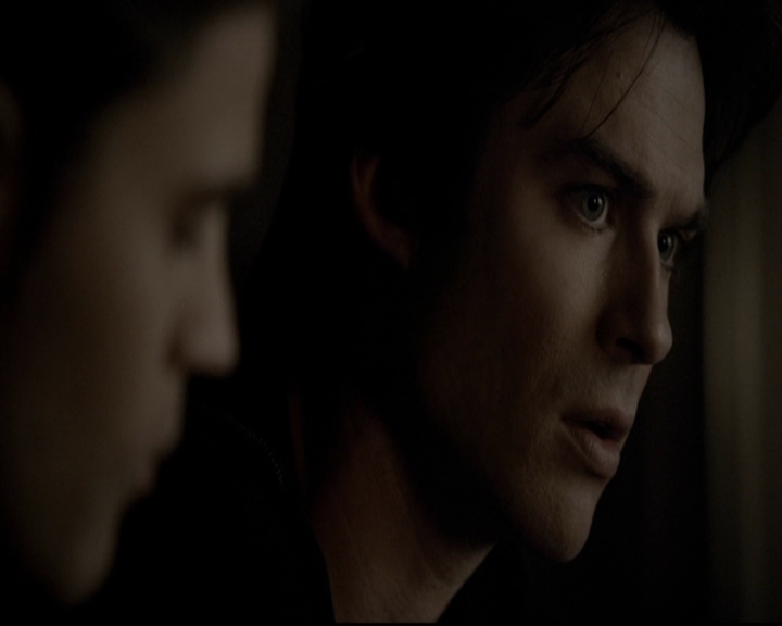 VampireDiariesWorld-dot-org_5x19ManOnFire2224.jpg