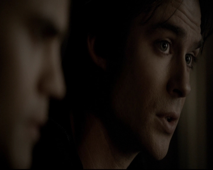 VampireDiariesWorld-dot-org_5x19ManOnFire2230.jpg