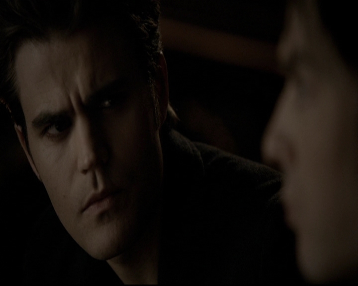 VampireDiariesWorld-dot-org_5x19ManOnFire2233.jpg