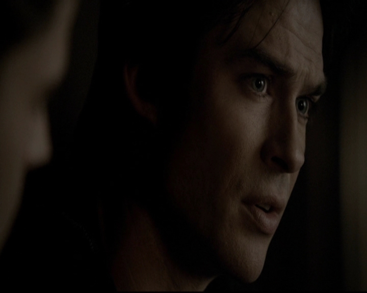 VampireDiariesWorld-dot-org_5x19ManOnFire2235.jpg