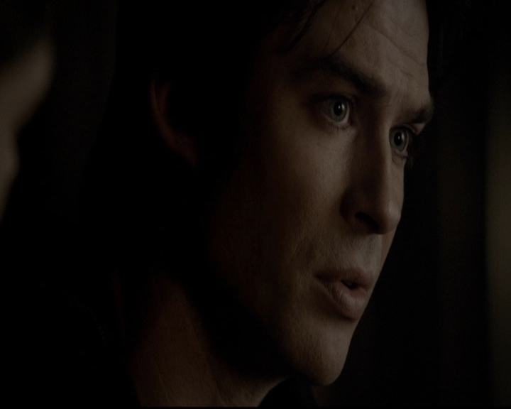 VampireDiariesWorld-dot-org_5x19ManOnFire2236.jpg