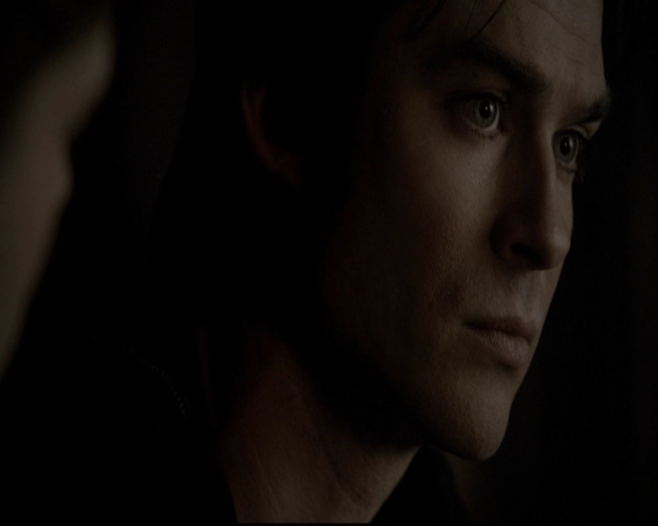 VampireDiariesWorld-dot-org_5x19ManOnFire2239.jpg