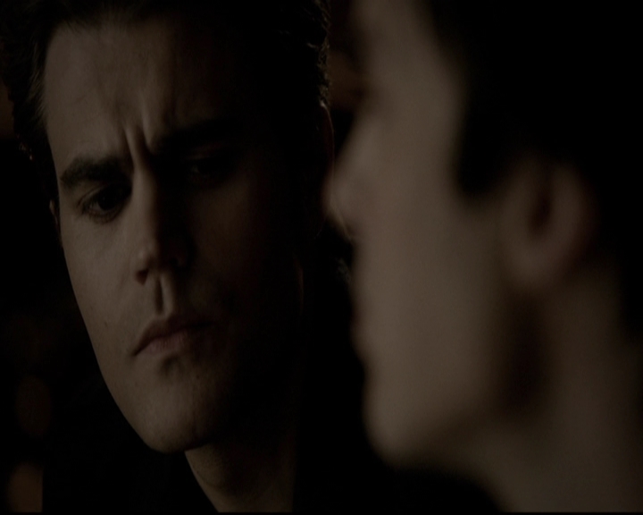 VampireDiariesWorld-dot-org_5x19ManOnFire2243.jpg