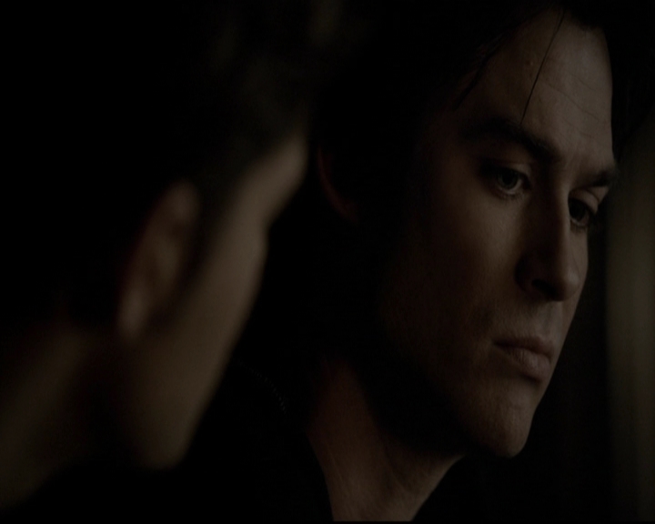 VampireDiariesWorld-dot-org_5x19ManOnFire2247.jpg