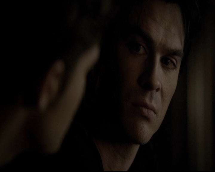 VampireDiariesWorld-dot-org_5x19ManOnFire2248.jpg