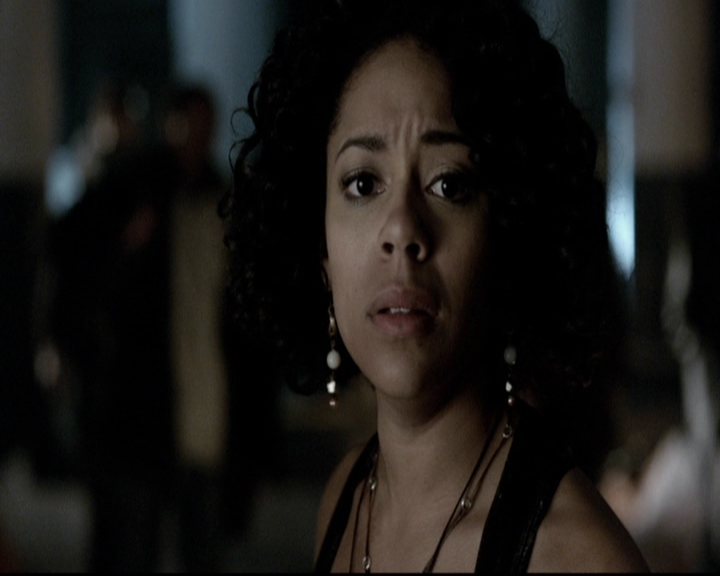 VampireDiariesWorld-dot-org_5x20WhatLiesBeneath0176.jpg