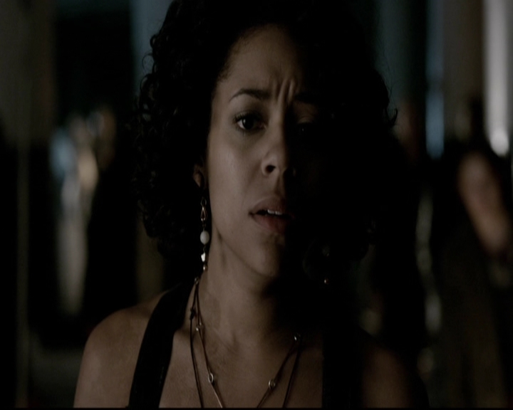 VampireDiariesWorld-dot-org_5x20WhatLiesBeneath0185.jpg