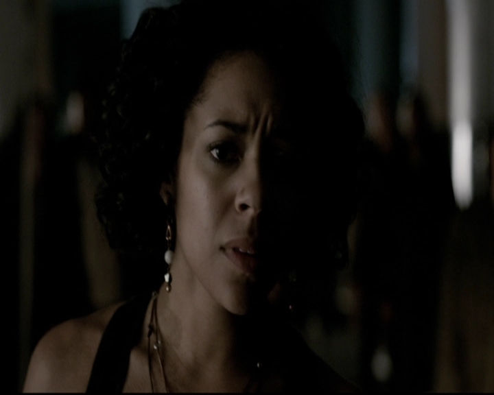 VampireDiariesWorld-dot-org_5x20WhatLiesBeneath0188.jpg