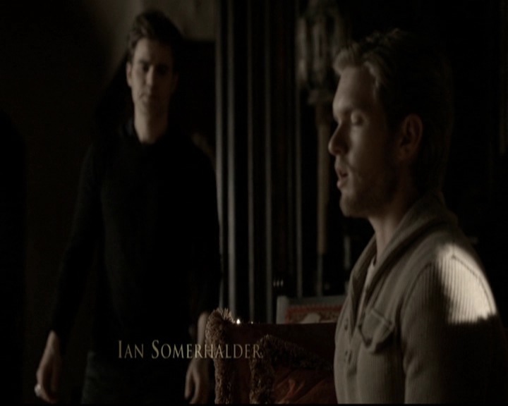 VampireDiariesWorld-dot-org_5x20WhatLiesBeneath0211.jpg