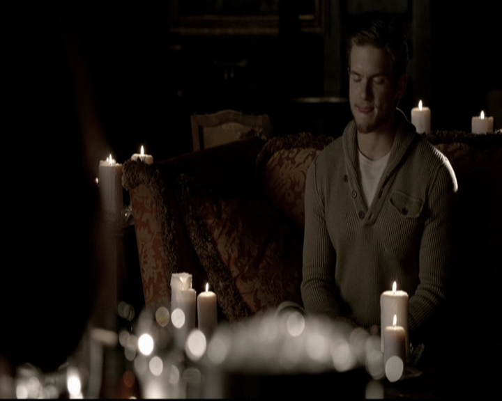 VampireDiariesWorld-dot-org_5x20WhatLiesBeneath0215.jpg