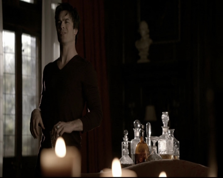 VampireDiariesWorld-dot-org_5x20WhatLiesBeneath0250.jpg