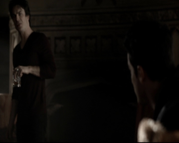 VampireDiariesWorld-dot-org_5x20WhatLiesBeneath0277.jpg