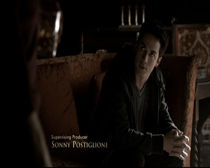 VampireDiariesWorld-dot-org_5x20WhatLiesBeneath0279.jpg