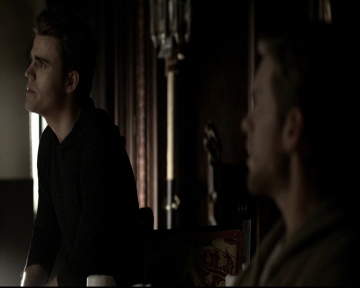 VampireDiariesWorld-dot-org_5x20WhatLiesBeneath0283.jpg