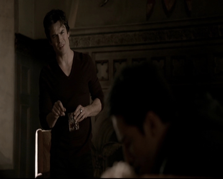 VampireDiariesWorld-dot-org_5x20WhatLiesBeneath0288.jpg