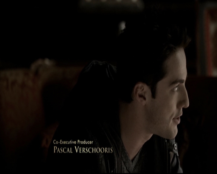 VampireDiariesWorld-dot-org_5x20WhatLiesBeneath0290.jpg