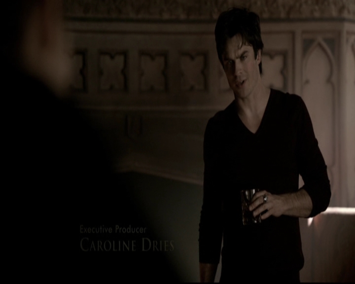 VampireDiariesWorld-dot-org_5x20WhatLiesBeneath0294.jpg