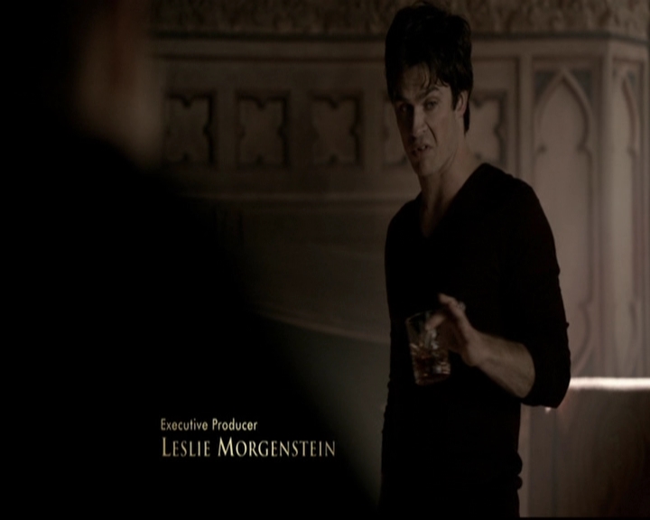 VampireDiariesWorld-dot-org_5x20WhatLiesBeneath0296.jpg