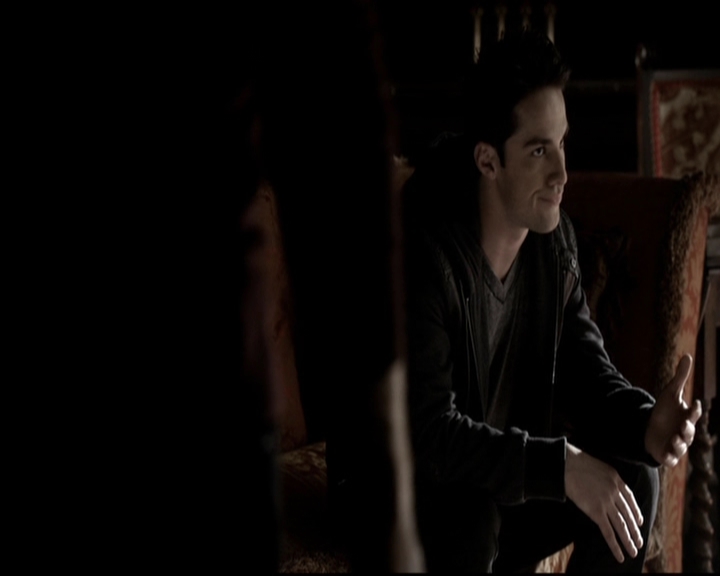 VampireDiariesWorld-dot-org_5x20WhatLiesBeneath0306.jpg