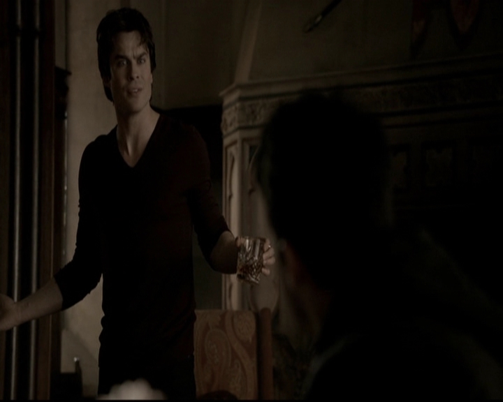 VampireDiariesWorld-dot-org_5x20WhatLiesBeneath0331.jpg