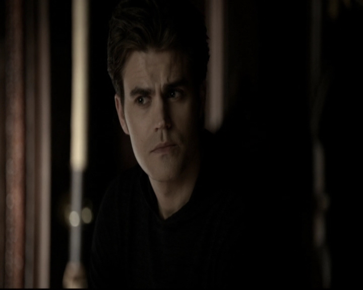 VampireDiariesWorld-dot-org_5x20WhatLiesBeneath0342.jpg