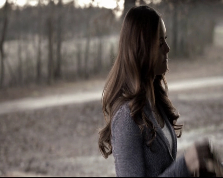 VampireDiariesWorld-dot-org_5x20WhatLiesBeneath0354.jpg