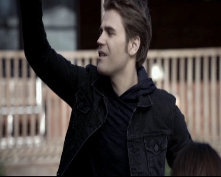 VampireDiariesWorld-dot-org_5x20WhatLiesBeneath0357.jpg