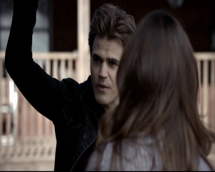 VampireDiariesWorld-dot-org_5x20WhatLiesBeneath0359.jpg